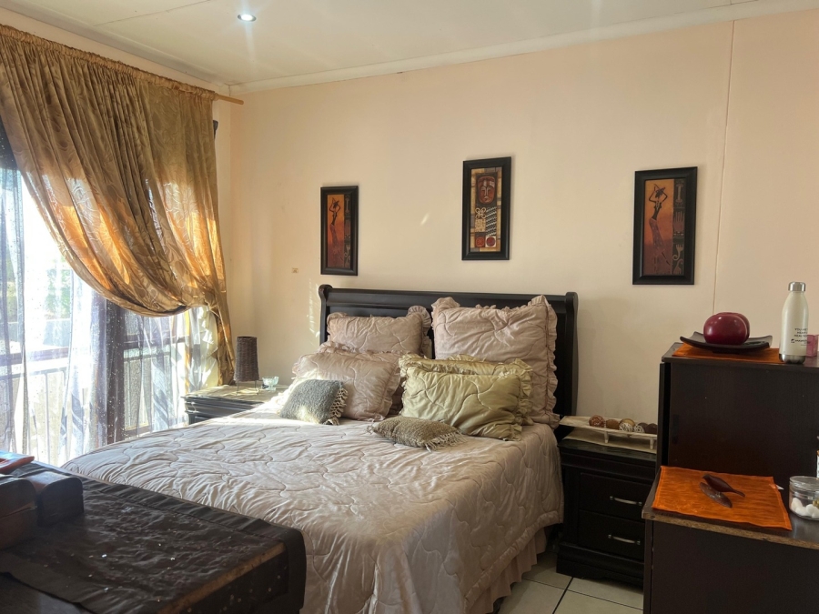 3 Bedroom Property for Sale in Waterval East North West